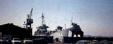 DryDock1.jpg (7177 bytes)