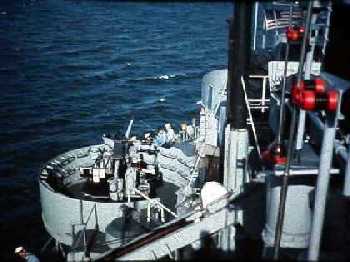 aft_port_gun1.jpg (15857 bytes)